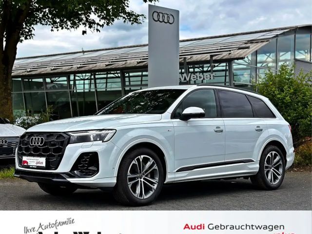 Audi Q7 55TFSI qu S LINE BLACK HUD PANO AHK 7-SITZER 2025 Benzine
