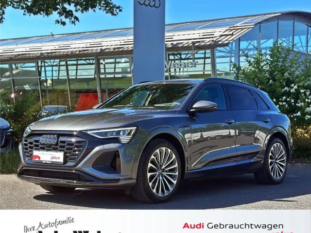 Audi Q8 e-tron 55 qu S LINE PANO B&O TOUR MATRIX AHK 2024 Elektrisch