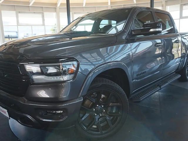 Dodge RAM LARAMIE 22 Zoll*Pano*eTorque*AHK*Crew-Cab* 2021 Benzine