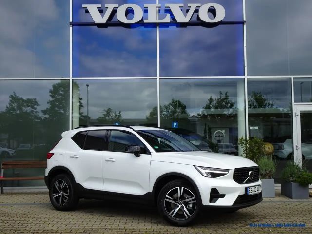 Volvo XC40 B3 Geartronic Plus Dark 2026 Benzine