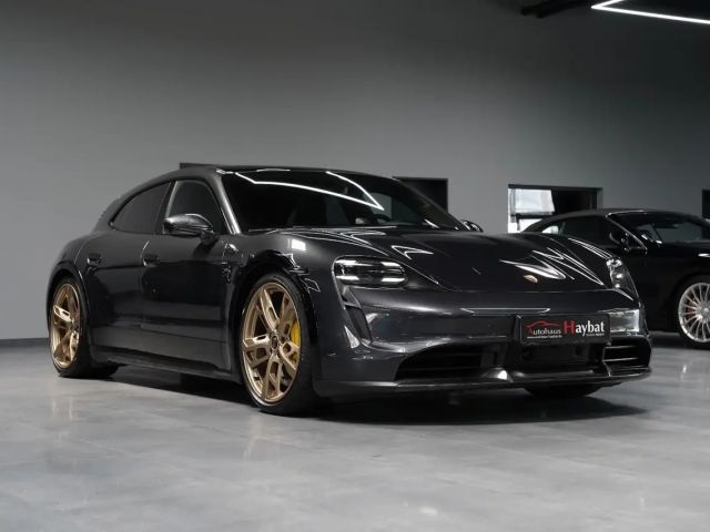 Porsche Taycan Turbo S CT Carbon PCCB PDLS+ PDCC Inno 2021 Elektrisch