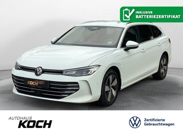 Volkswagen Passat Variant eHybrid Business AHK Navi LED Kam 2025 Hybride / Benzine