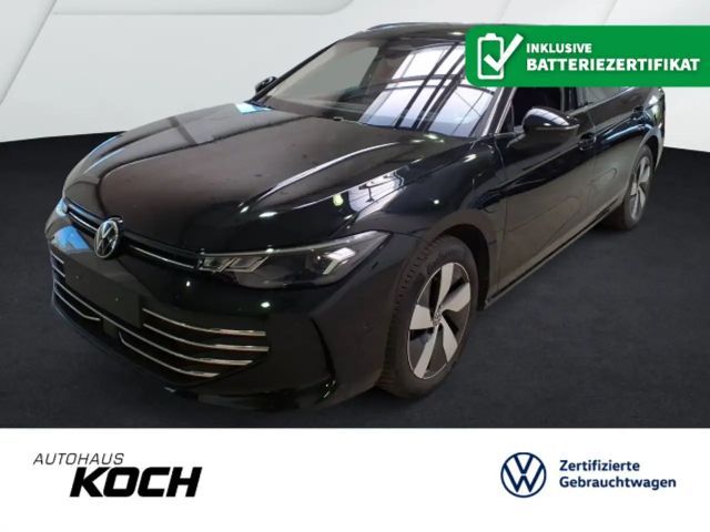 Volkswagen Passat Variant eHybrid Business AHK Navi LED Kam 2025 Hybride / Benzine