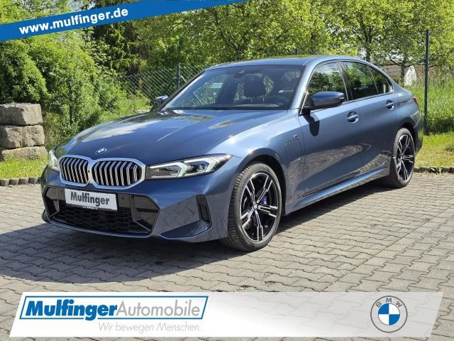 BMW 330 e M Sport HUD SuView GlasD.Lenkradh.Ha/Ka.AHK 2025 Hybride / Benzine