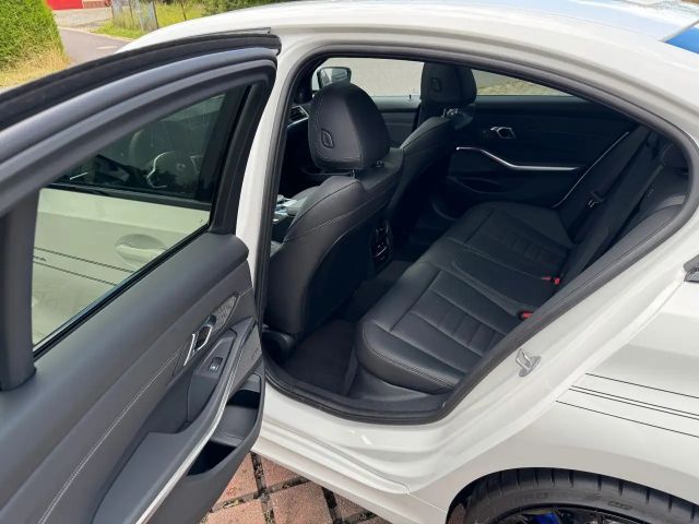 Alpina B3