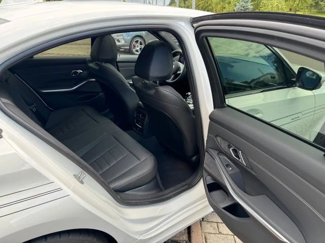 Alpina B3