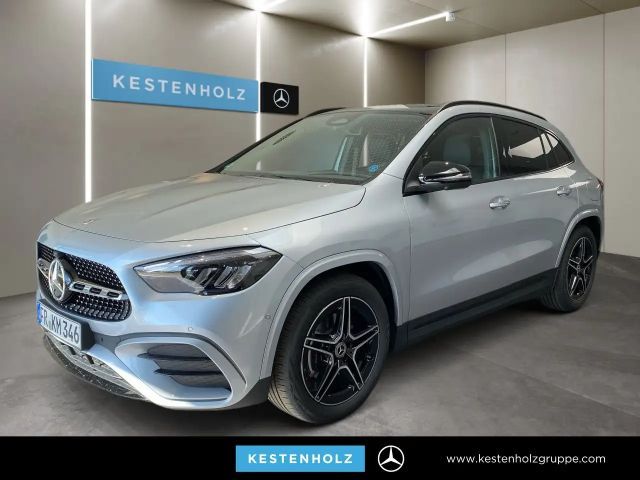 Mercedes-Benz GLA 200 AMG+PANO+AHK+360°+HANDS-FREE+PARK+DISTR 2026 Benzine