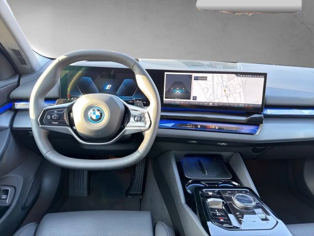 BMW 550
