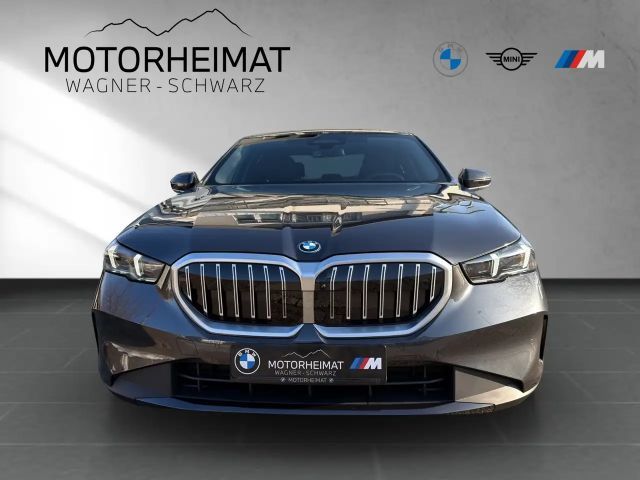 BMW 550