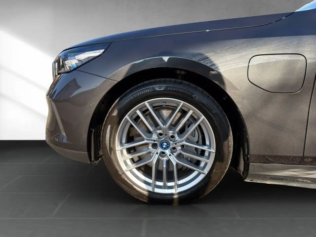 BMW 550