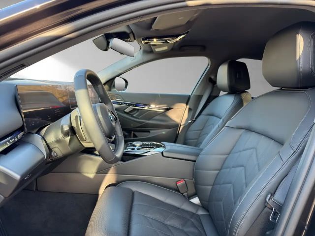 BMW 550