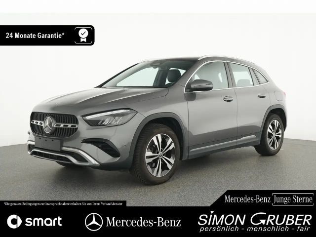 Mercedes-Benz GLA 250 e Progressive Pano Kamera LED AHK 2024 Hybride / Benzine