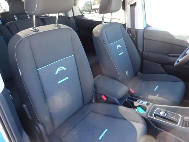 Ford Grand Tourneo