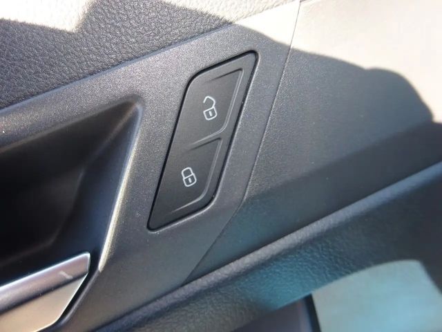 Ford Grand Tourneo