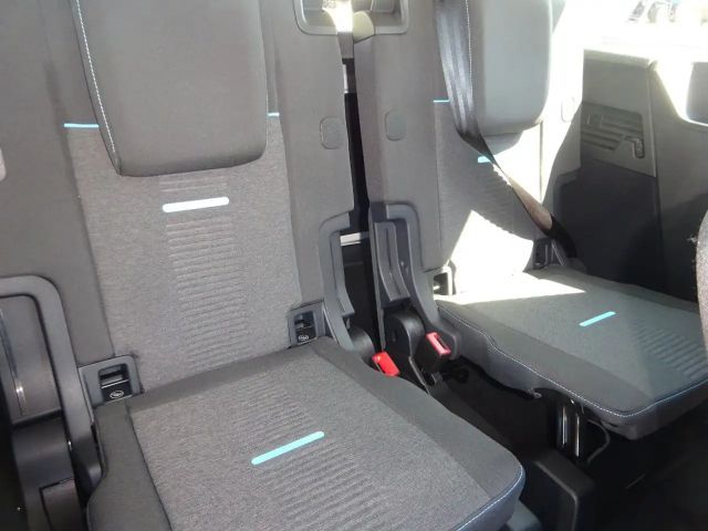 Ford Grand Tourneo