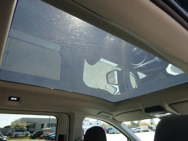 Ford Grand Tourneo