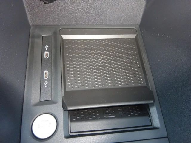 Ford Grand Tourneo