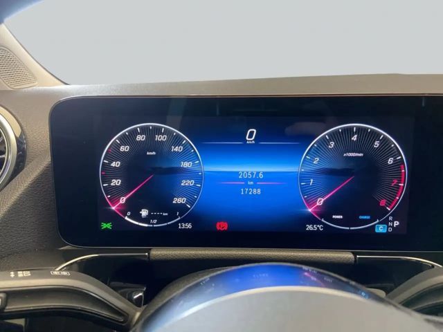 Mercedes-Benz GLA 220