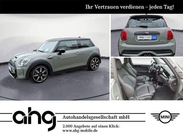 MINI Cooper S Classic Trim Steptronic Navi DSG Tempom 2022 Benzine