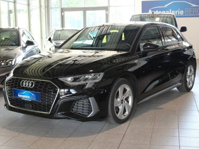 Audi A3 Sportback 35 TFSI S line Alcantara ACC Key 2022 Benzine
