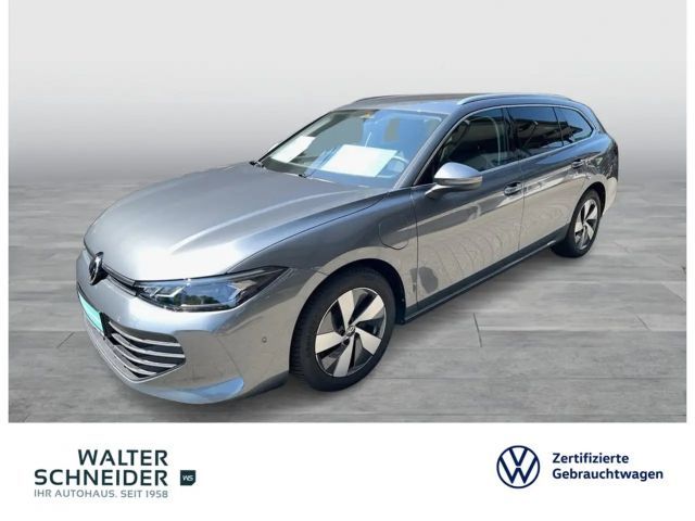 Volkswagen Passat Variant 1.5 TSI DSG eHybrid Business Navi 2025 Hybride / Benzine