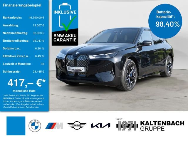 BMW iX xDrive40 HUD 360° LED ACC NAVI H/K KAMERA 2024 Elektrisch