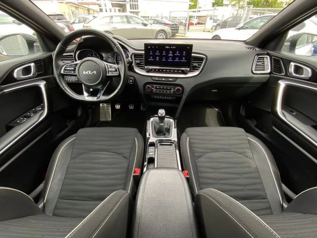 Kia Ceed / cee'd
