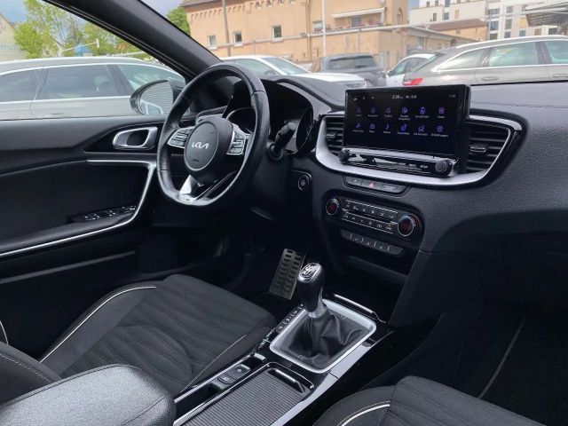 Kia Ceed / cee'd