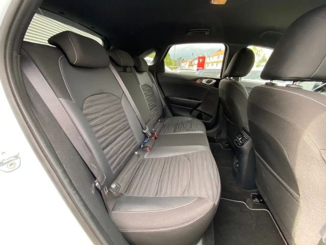 Kia Ceed / cee'd