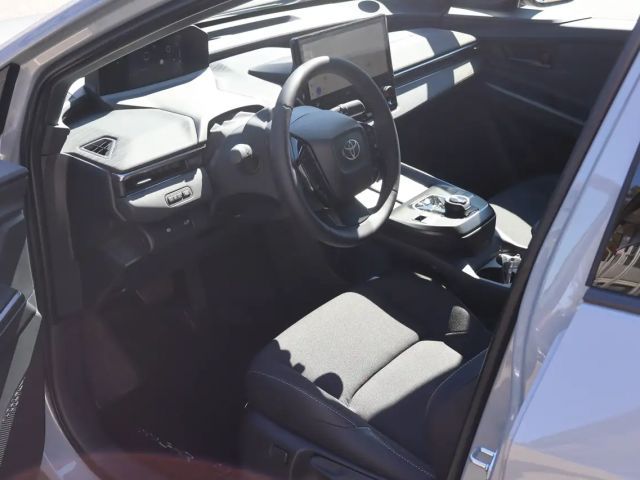 Toyota C-HR+