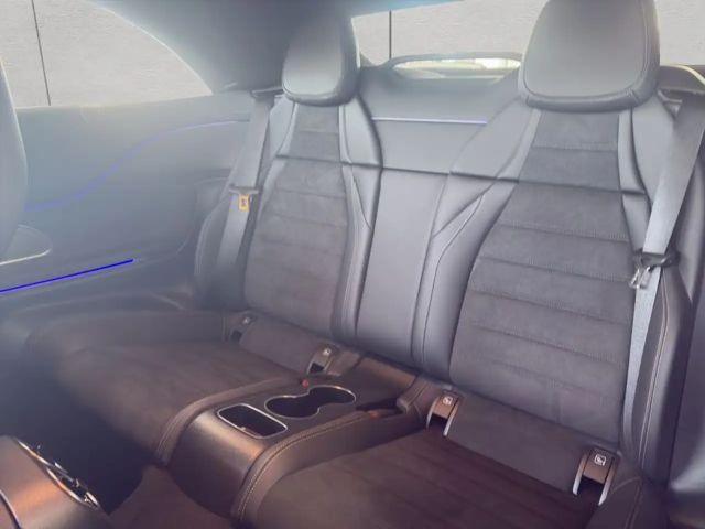 Mercedes-Benz CLE 200