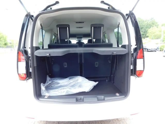 Ford Grand Tourneo
