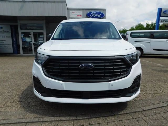 Ford Grand Tourneo