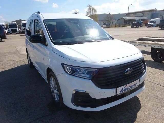Ford Tourneo