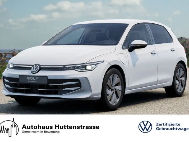 Volkswagen Golf VIII 1.5 eHybrid Style HuD KEYLESS 2026 Hybride / Benzine