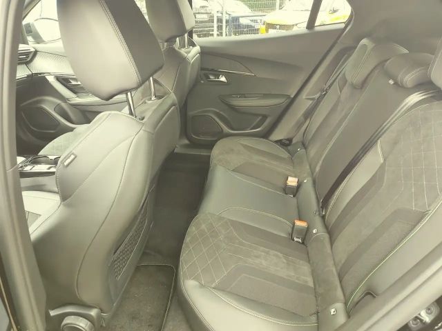 Peugeot e-2008