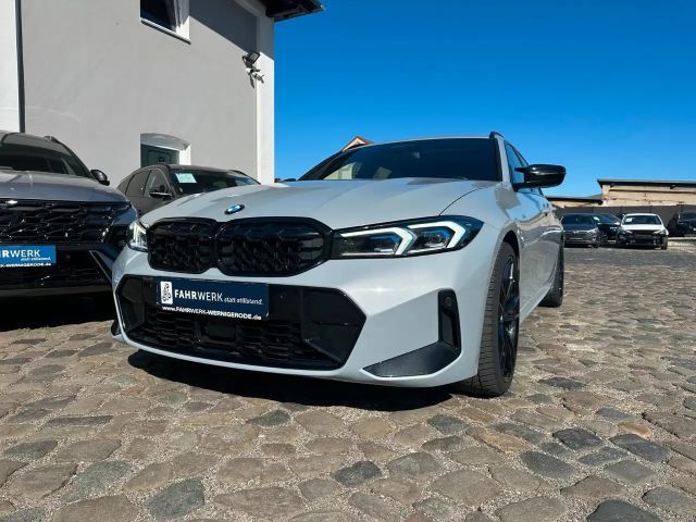 BMW 340 Touring xDrive FL2023 Sportfahrwerk M 2022 Benzine