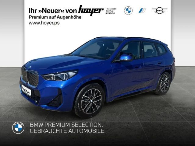 BMW iX1 xDrive30 M Sportpaket Head-Up HK HiFi DAB 2025 Elektrisch