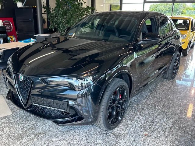 Alfa Romeo Stelvio Quadrifoglio Q4 TOP AUSSTATTUNG!!! 2025 Benzine