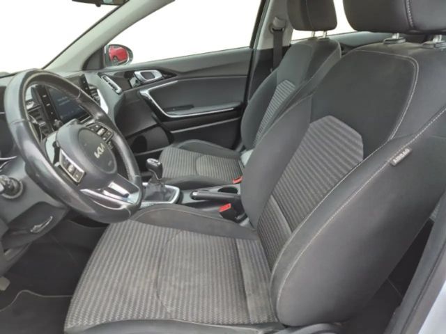 Kia Ceed / cee'd