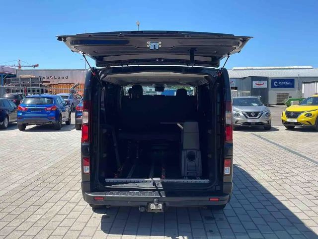 Nissan NV300