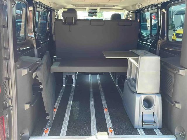 Nissan NV300