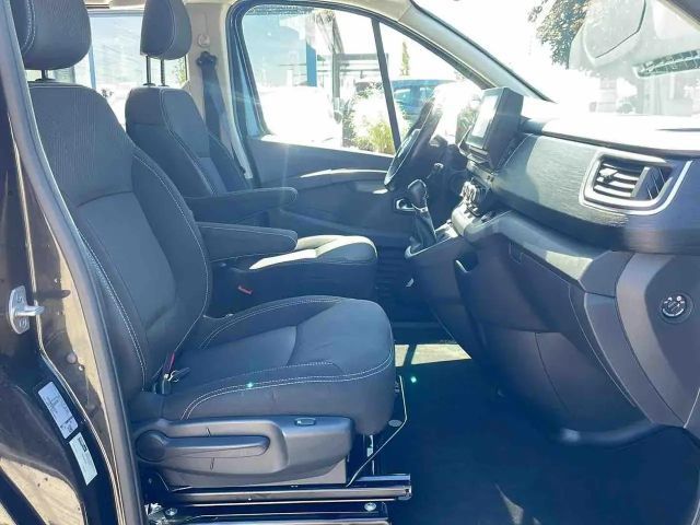 Nissan NV300
