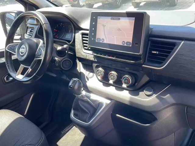 Nissan NV300