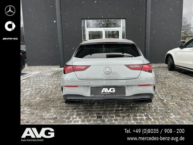 Mercedes-Benz CLA 200