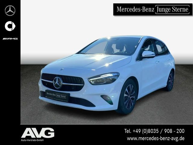 Mercedes-Benz B 180 B 180 Progressive Advanced MBEAM AHK Park RF-Kam 2024 Benzine