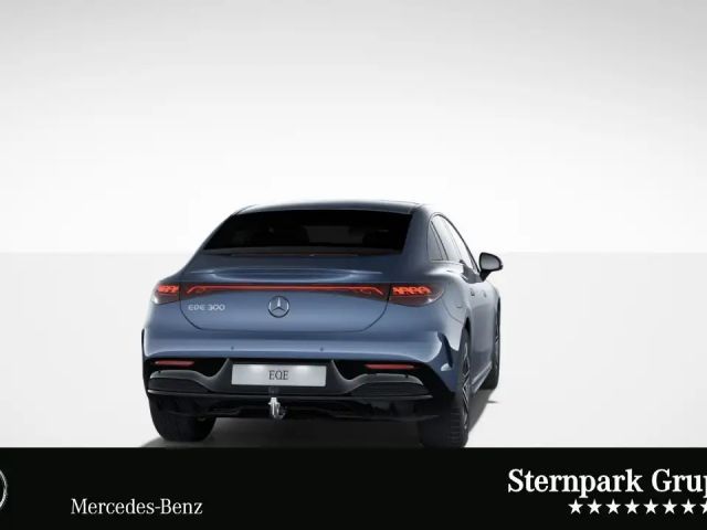 Mercedes-Benz EQE 300