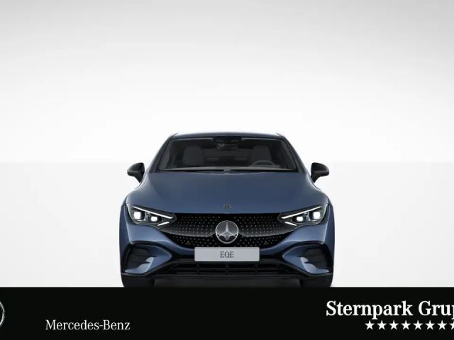 Mercedes-Benz EQE 300