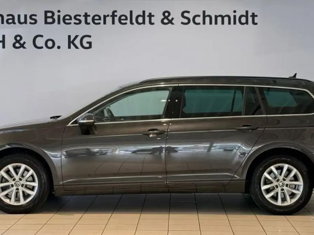 Volkswagen Passat Variant 2.0TDI Business DSG ACC RFK APP Klima Navi 2023 Diesel