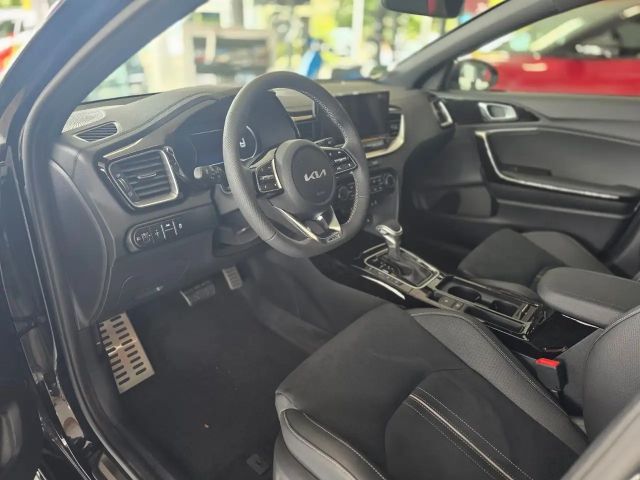 Kia Ceed / cee'd